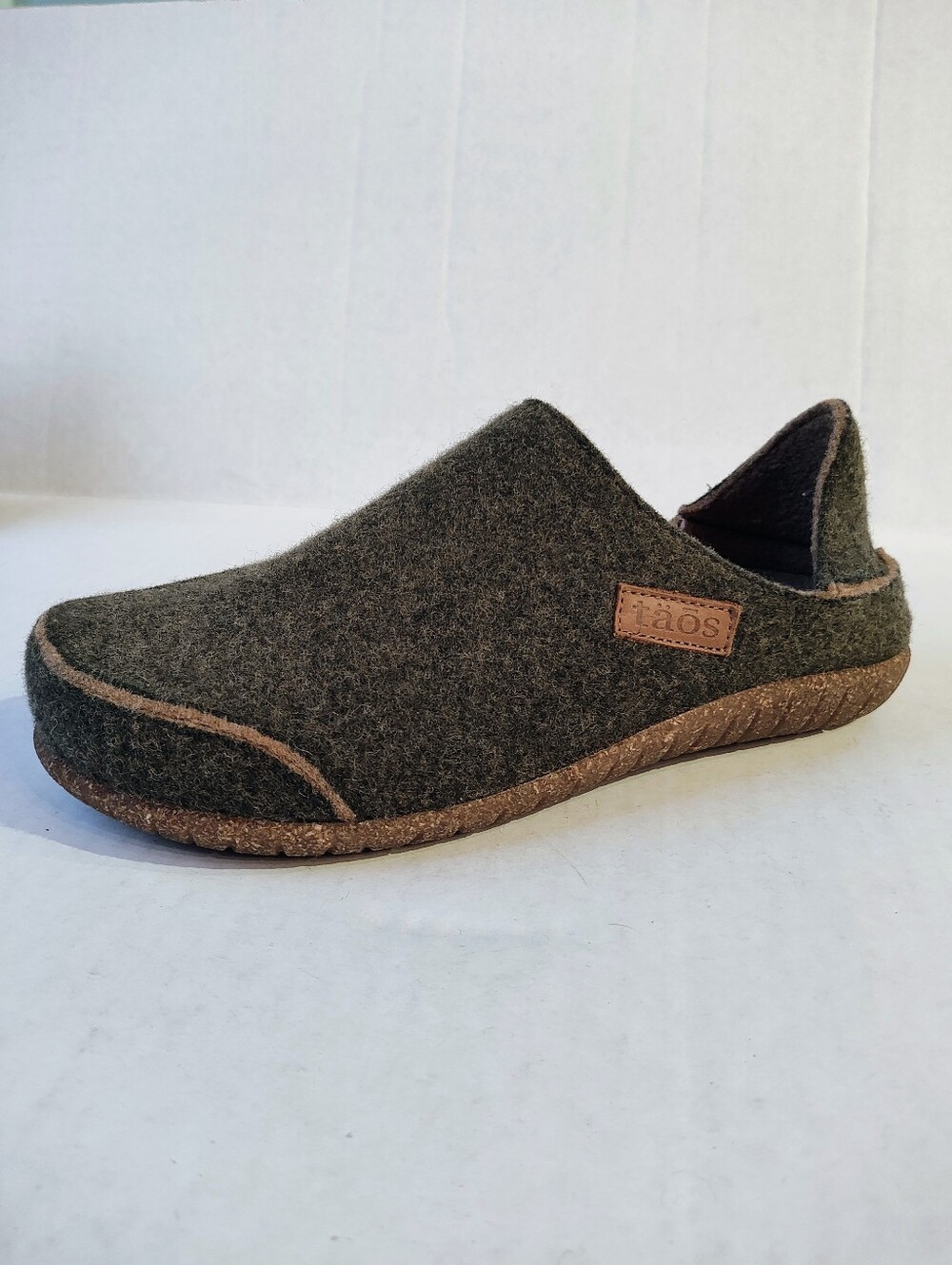TAOS Convertawool Olive Wool Clog Women's Sz39/8-8.5US